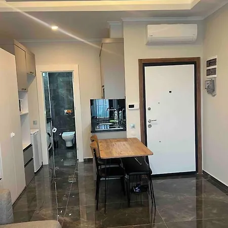 In Royalgarden Means Life Apartment *